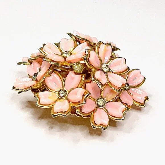 Pink Lucite Thermoset Flower Cluster Brooch Vintage Mid-Century Jewelry - Picture 2 of 5
